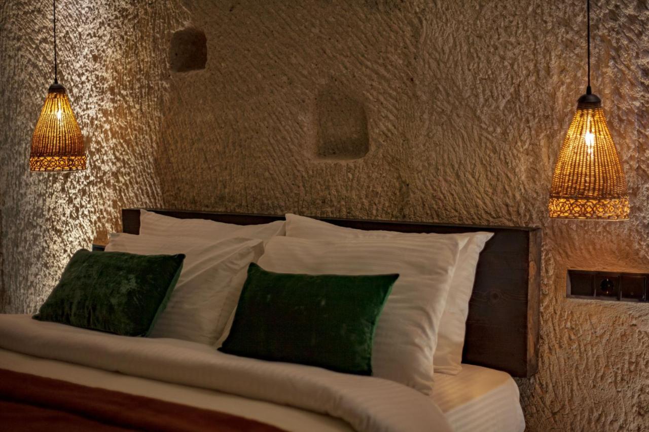 Sato Cave Hotel 2*