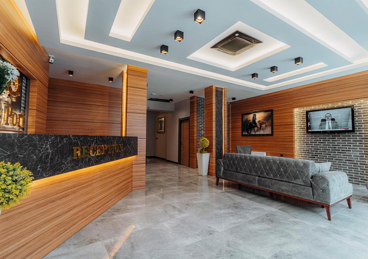 Port Hotel 3*