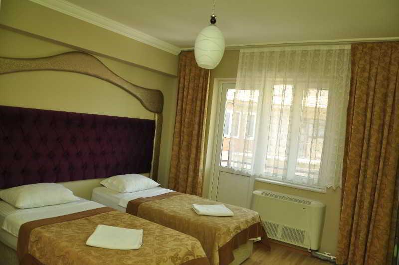 Ottoman Palace Hotel 3*