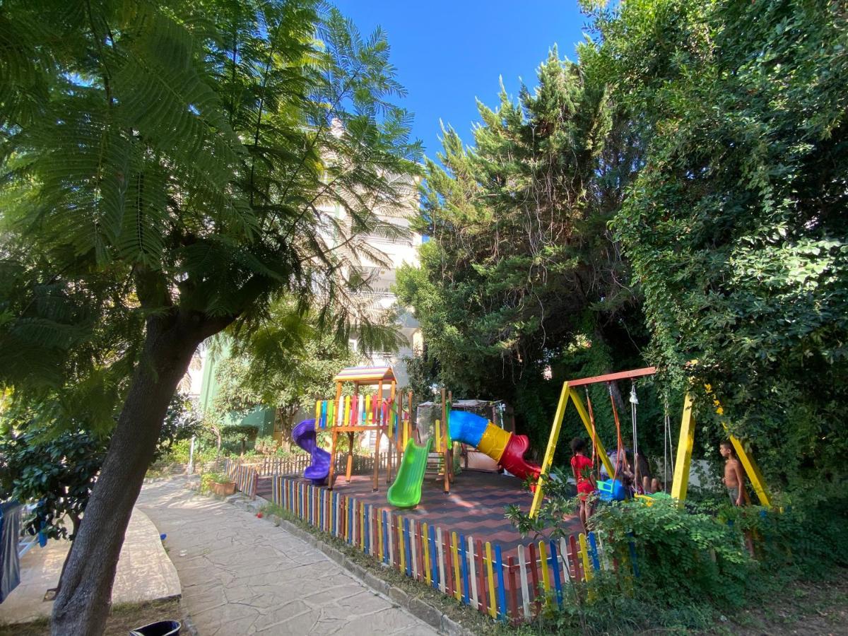 Melissa Garden Apart 3*
