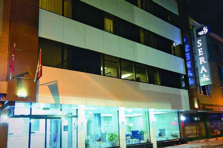 Hotel Sera 2*