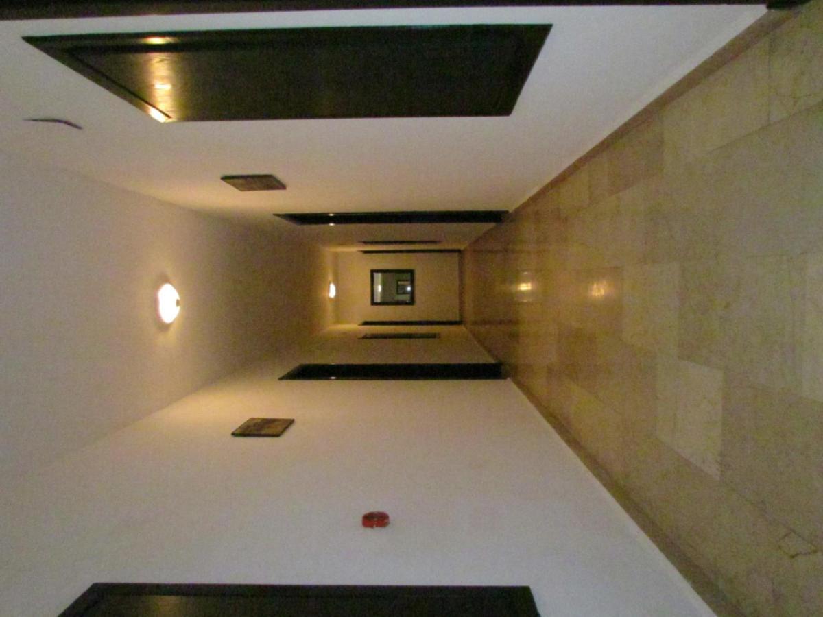 Hotel Gold Twins Family