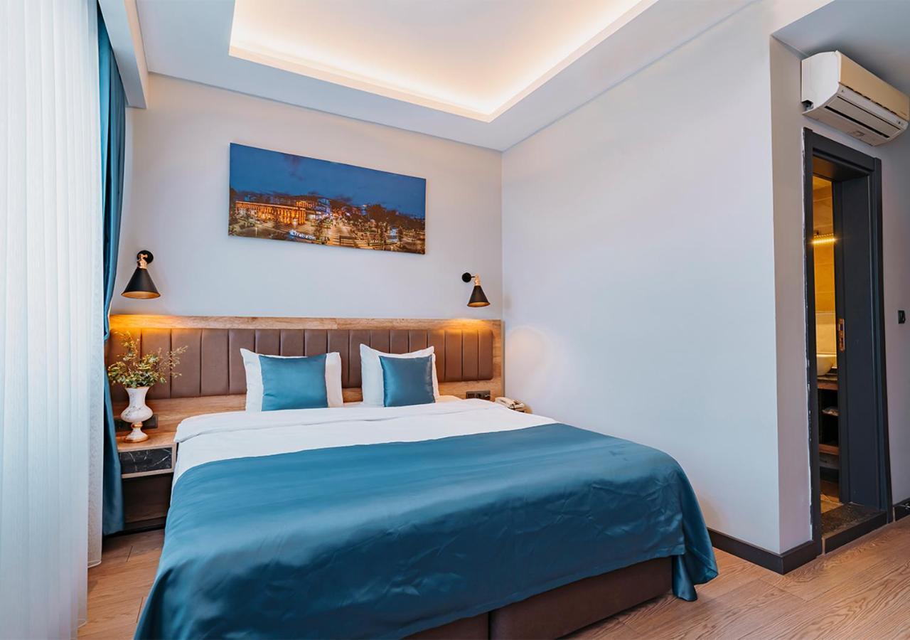 Port Hotel 3*