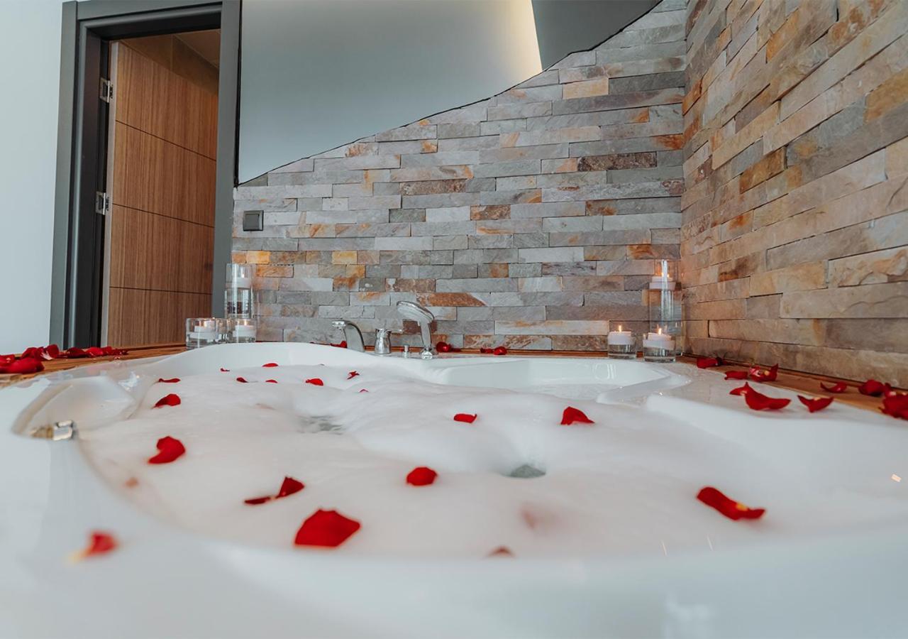 Port Hotel 3*
