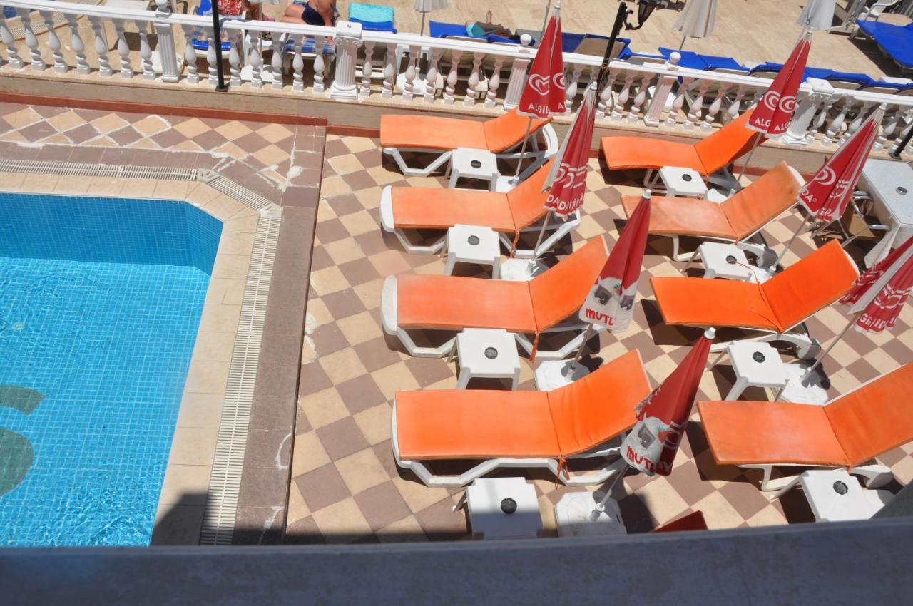 Aparthotel Basils 2*