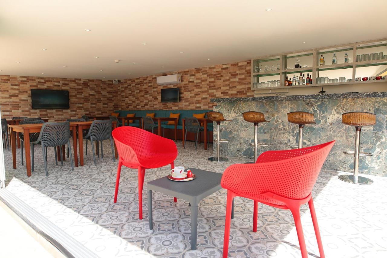 Hotel Dna (adults Only)