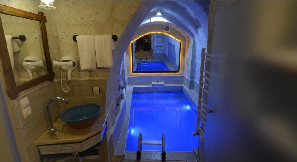 Zuwinasa House Hotel *