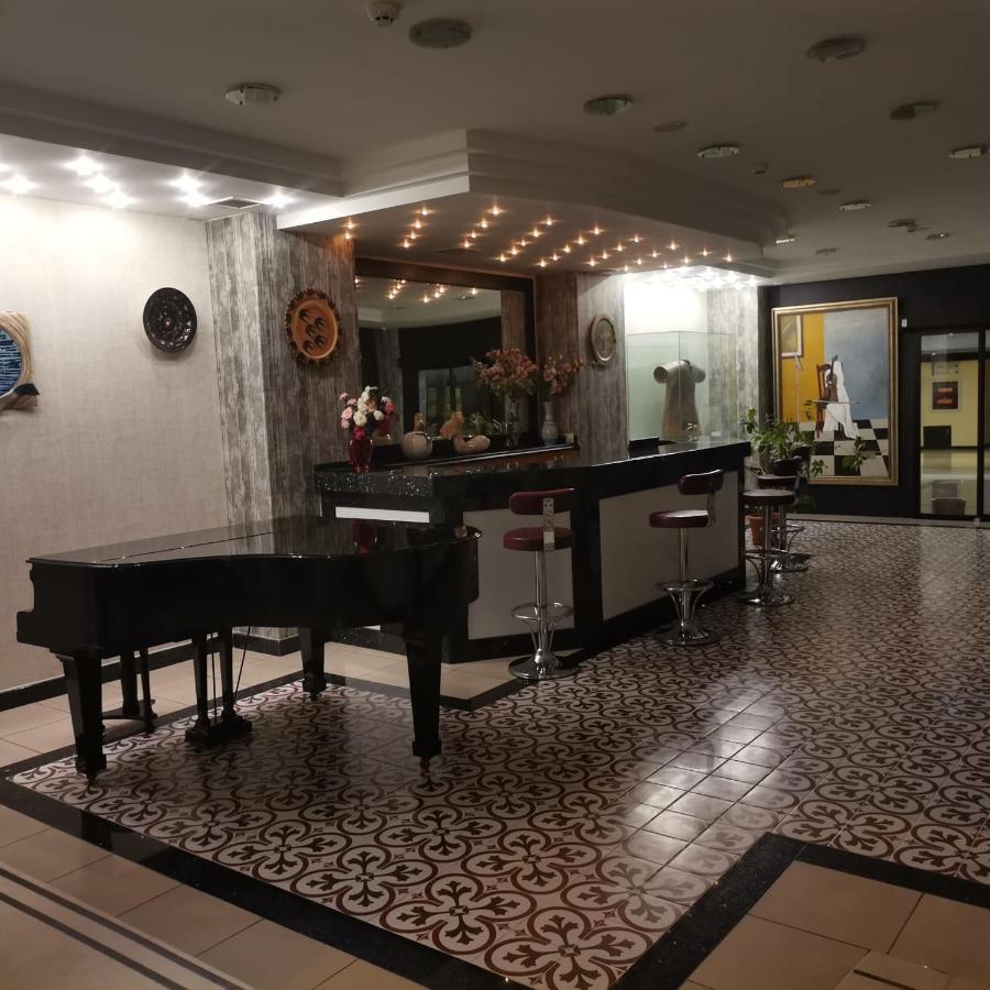 Hotel Iris & Canakkale