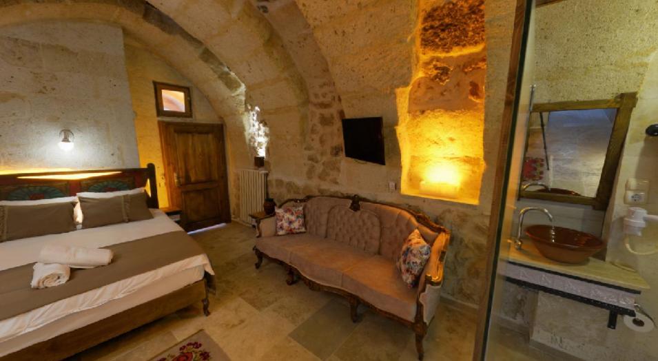 Hotel Zuwinasa House *