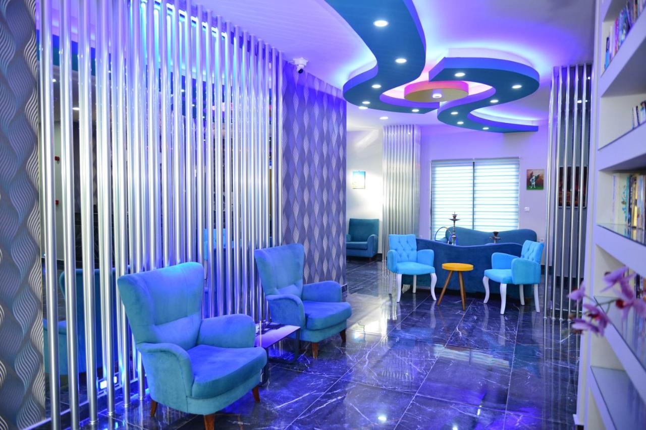 Yade Luxe Hotel 2*