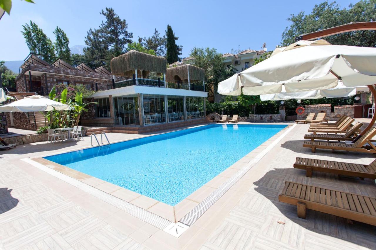 Peace Hotel
