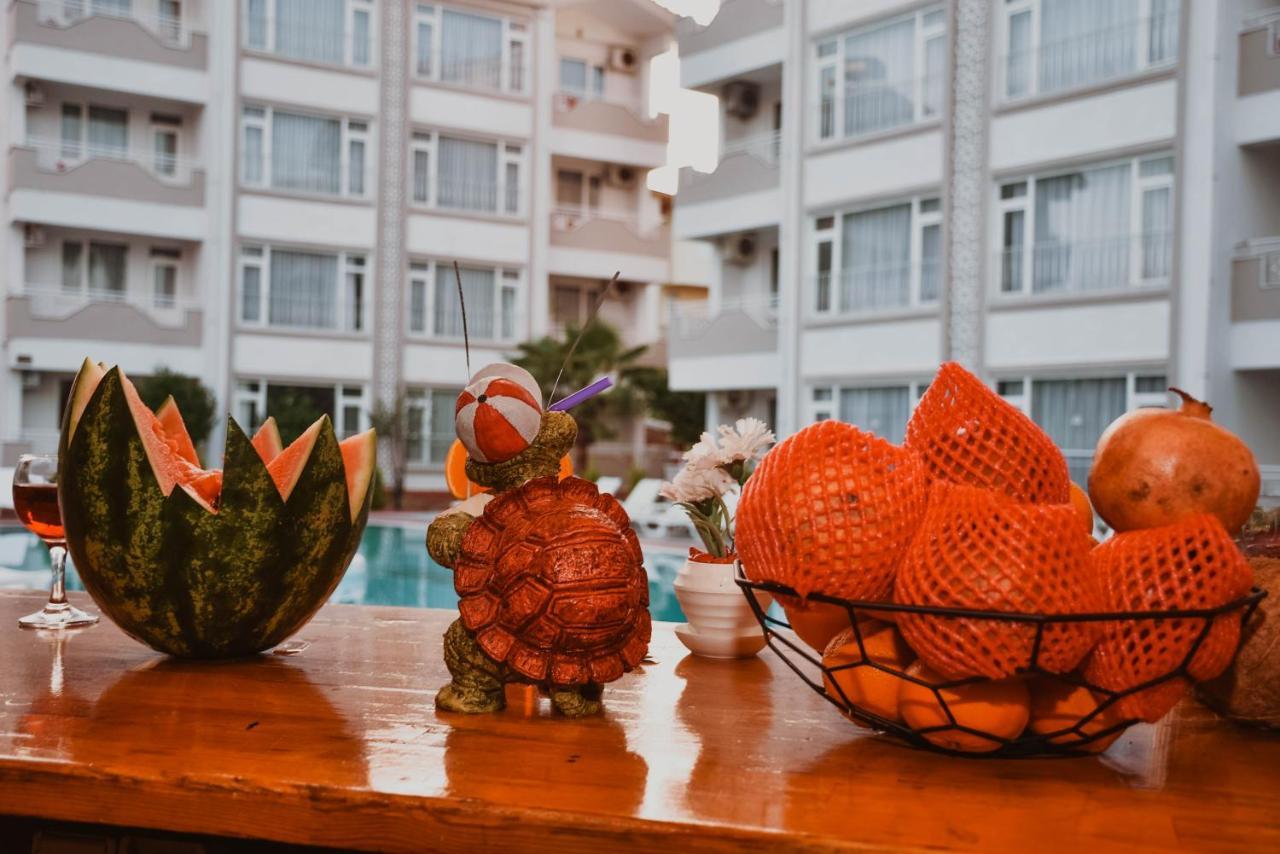 New Garden Aparthotelside