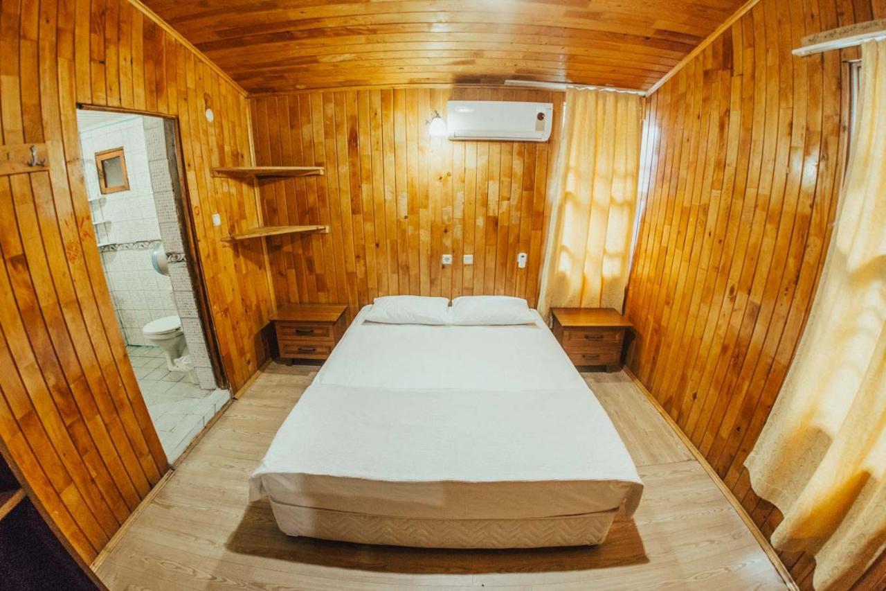 Kadir's Tree Hostel *