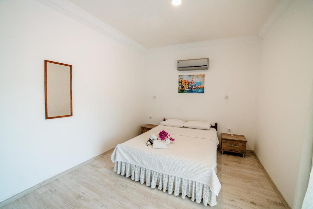Eucalyptus Bed & Breakfast 2*