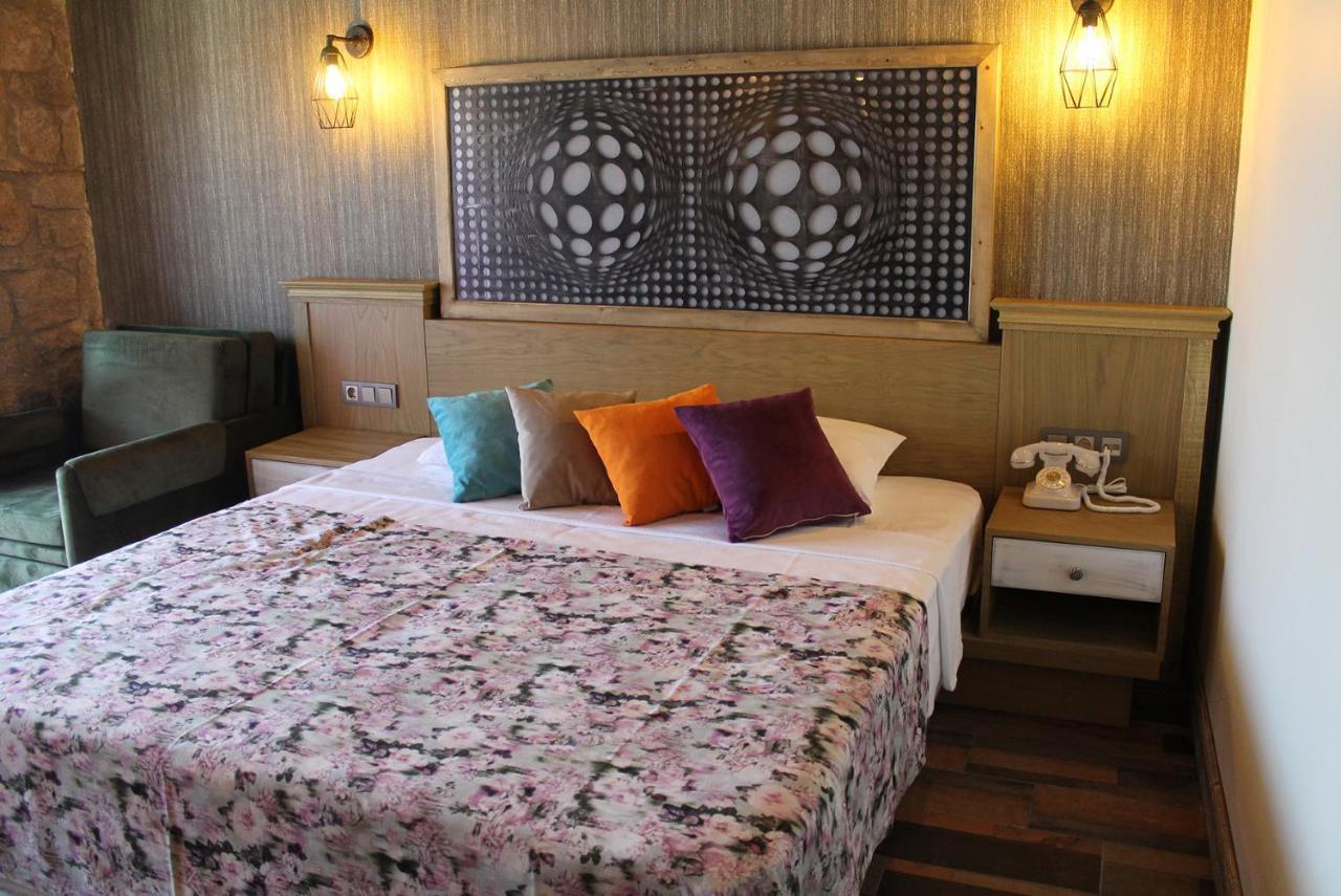 Assos Zeyti̇n Special Class Adults Only 12 Sokakagzi