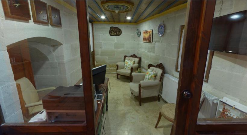 Zuwinasa House