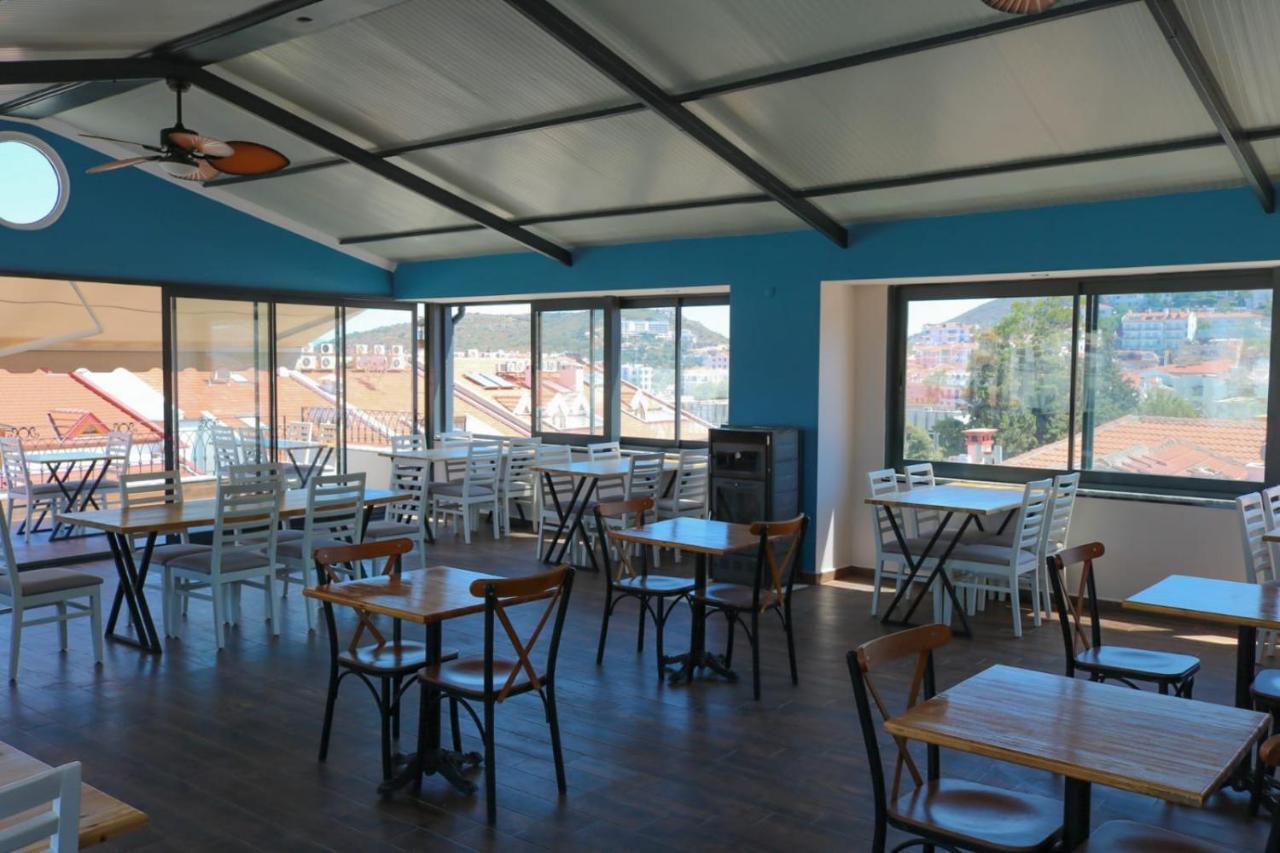 Zephyros Hotel 3*