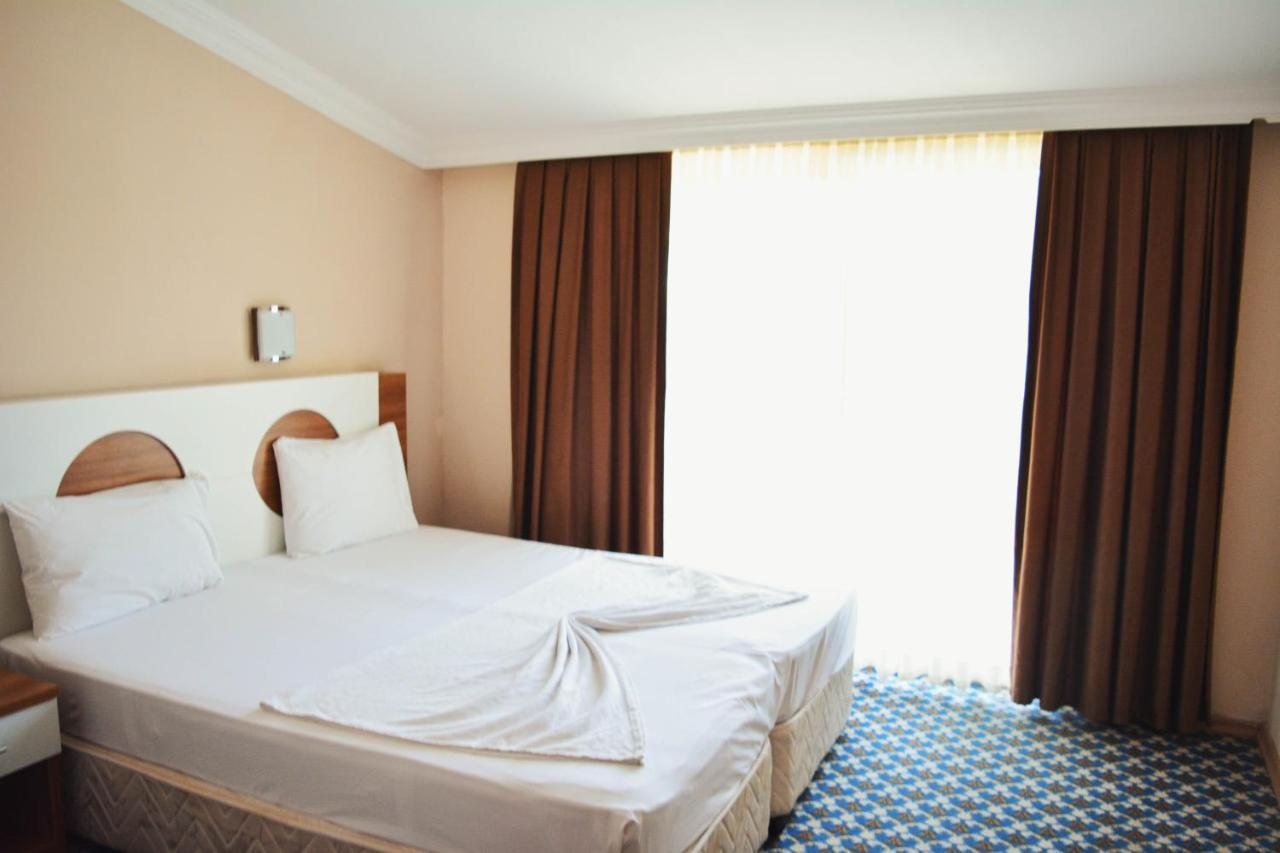Monna Roza Garden 4*