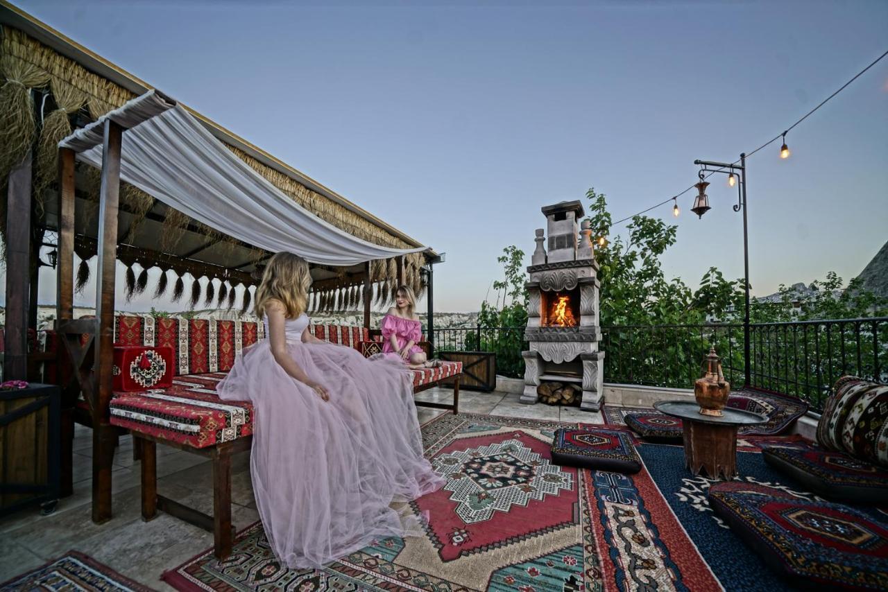Hotel Valley Cave House 2*