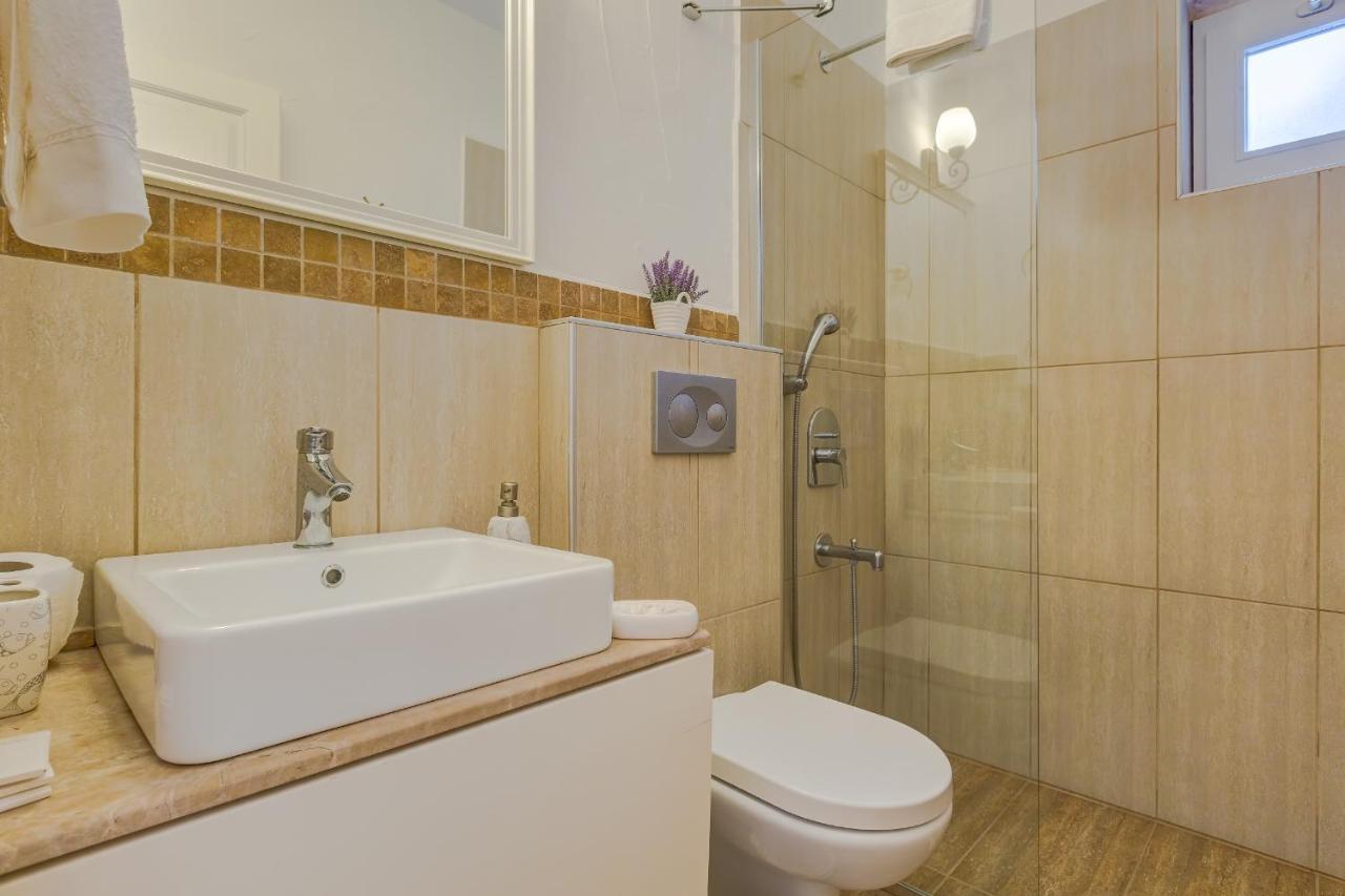 Fora Hotel 2*