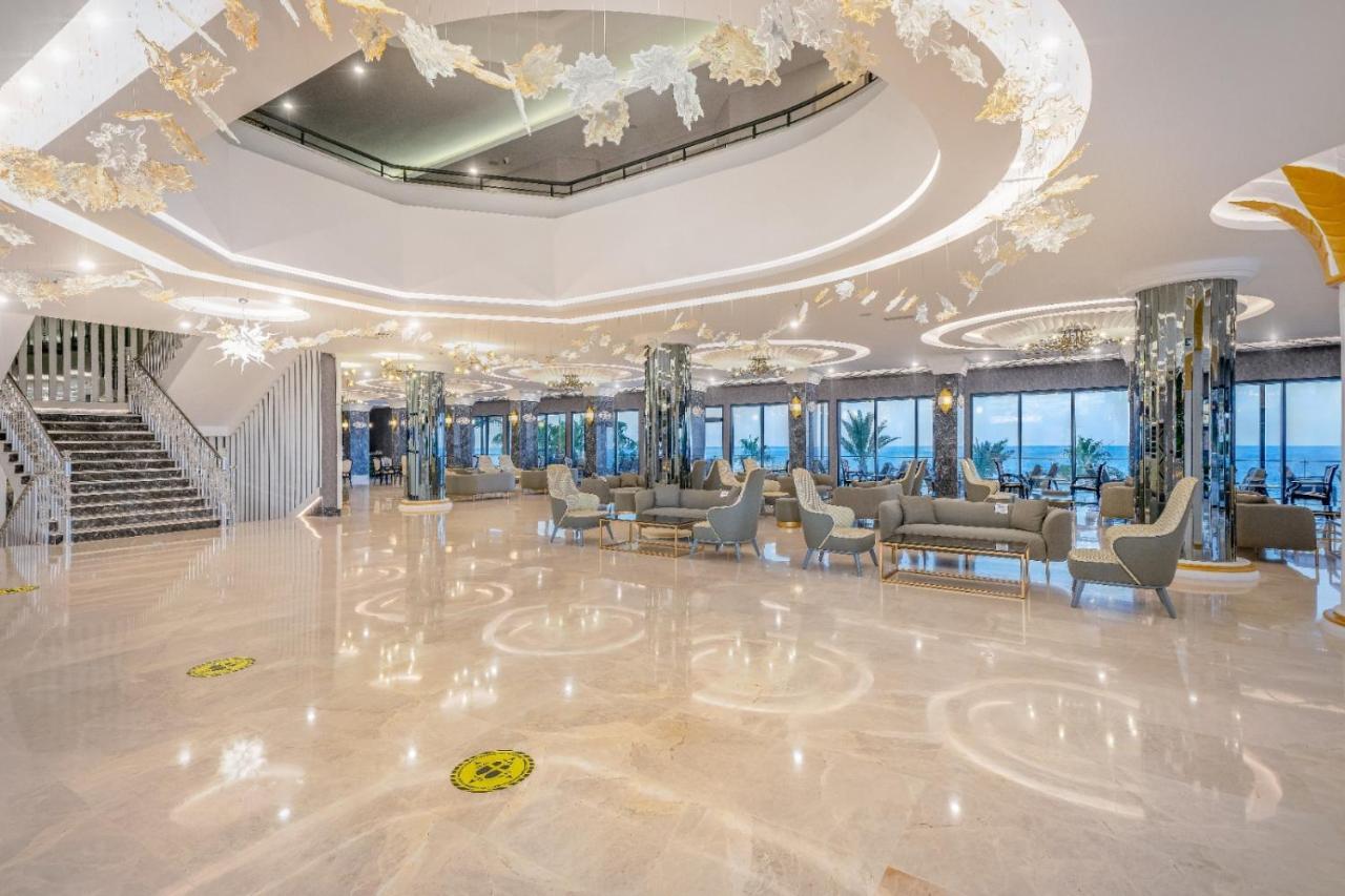 Aria & Ultra Hotel