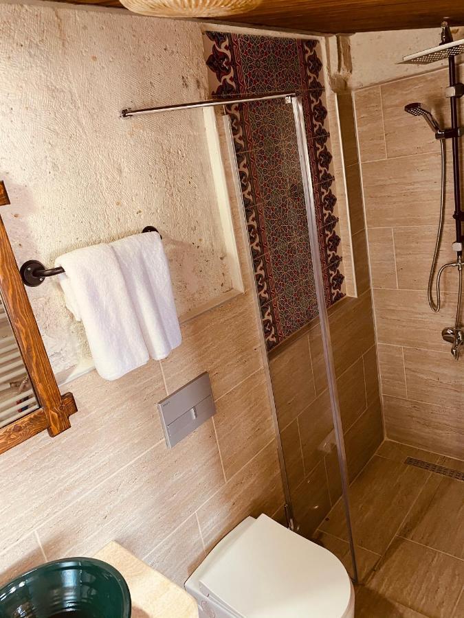 Hotel Zuwinasa House *