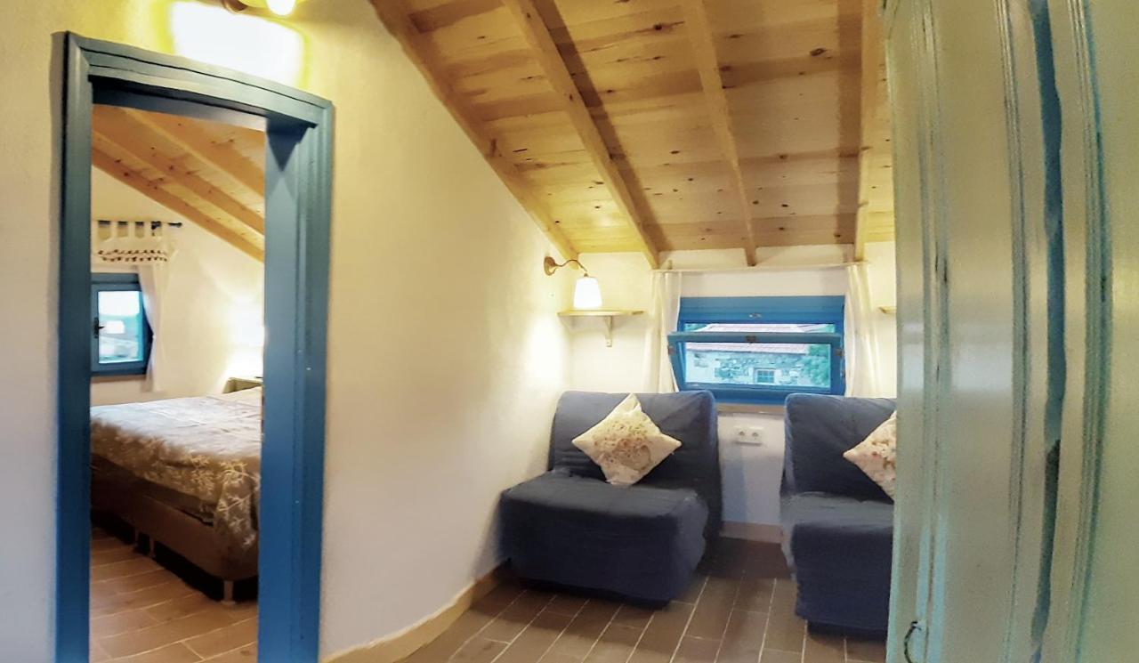 Country house Alterna Koey Evi