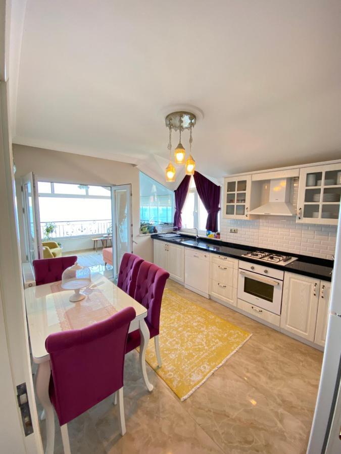 Apartment My White Residance *