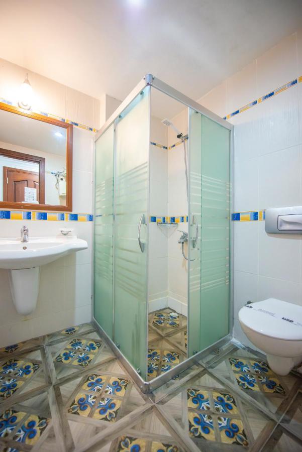 White 3* Oludeniz