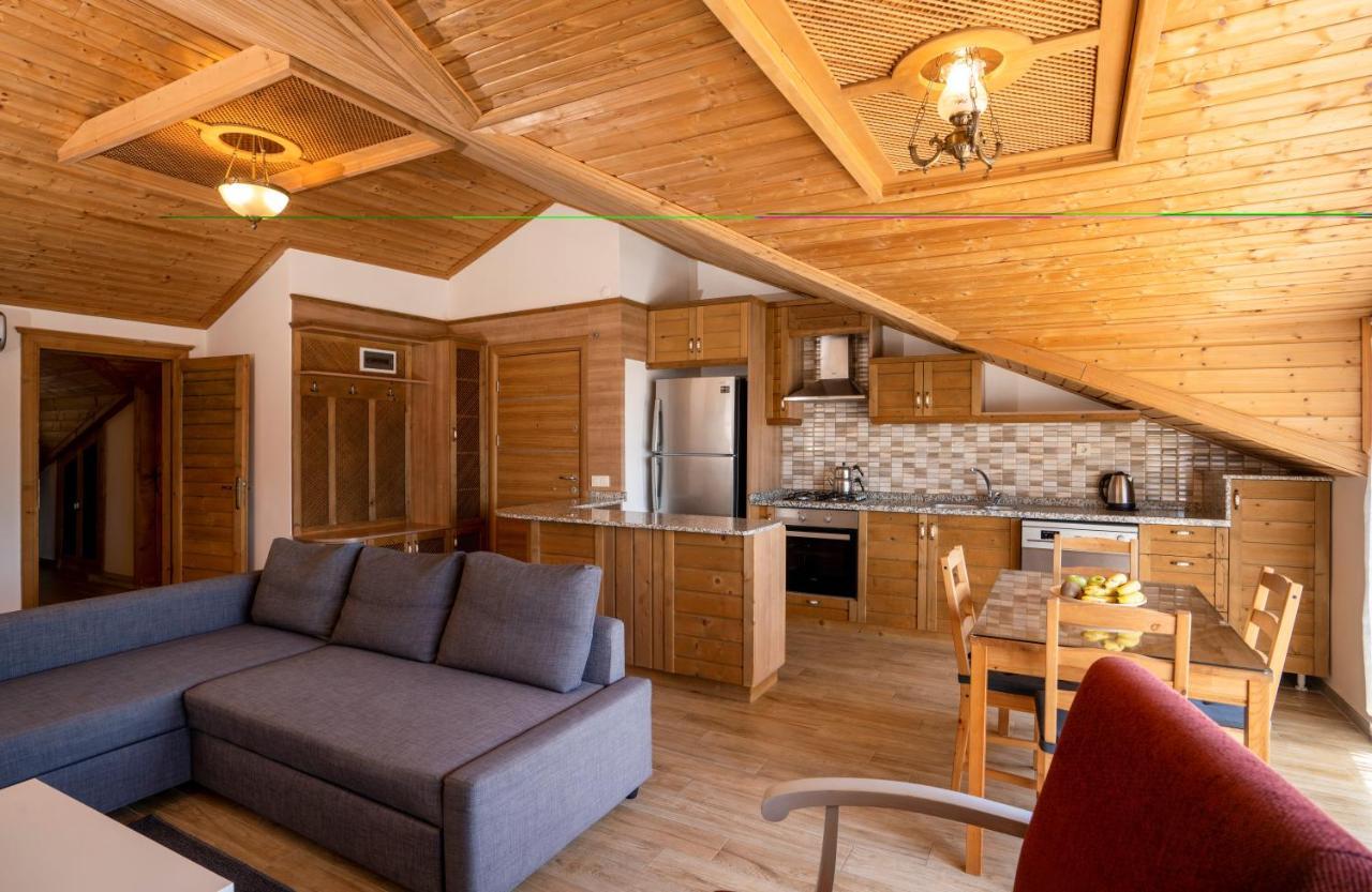 Aparthotel Xox 3*
