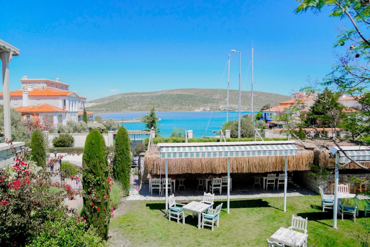 Marina Palace