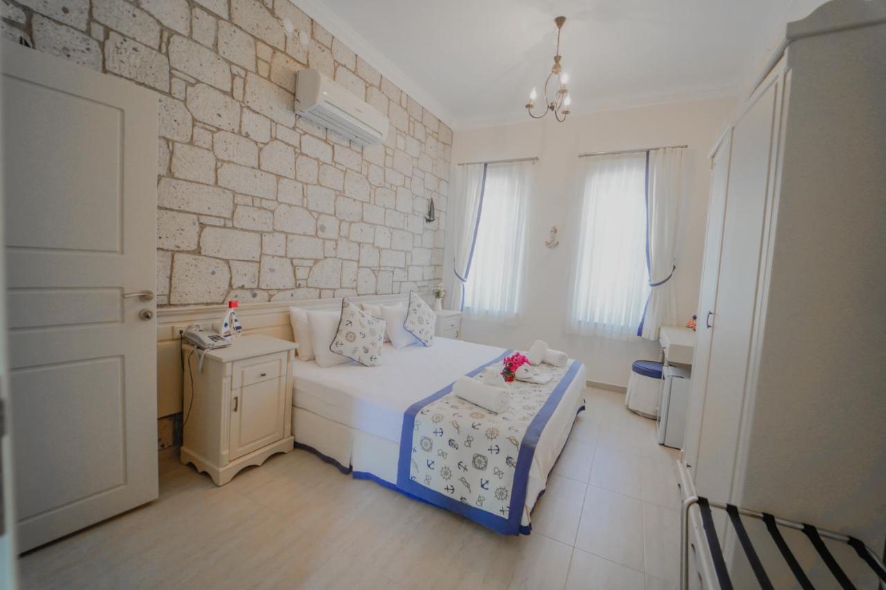 Marina Palace Inn 2*