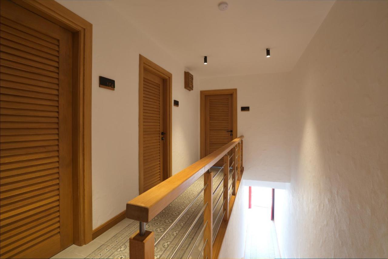 Carpe Diem Boutique - Adults Only Hotel Side