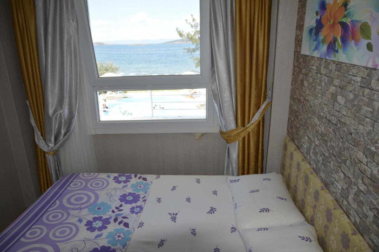 Ege & * Ayvalik