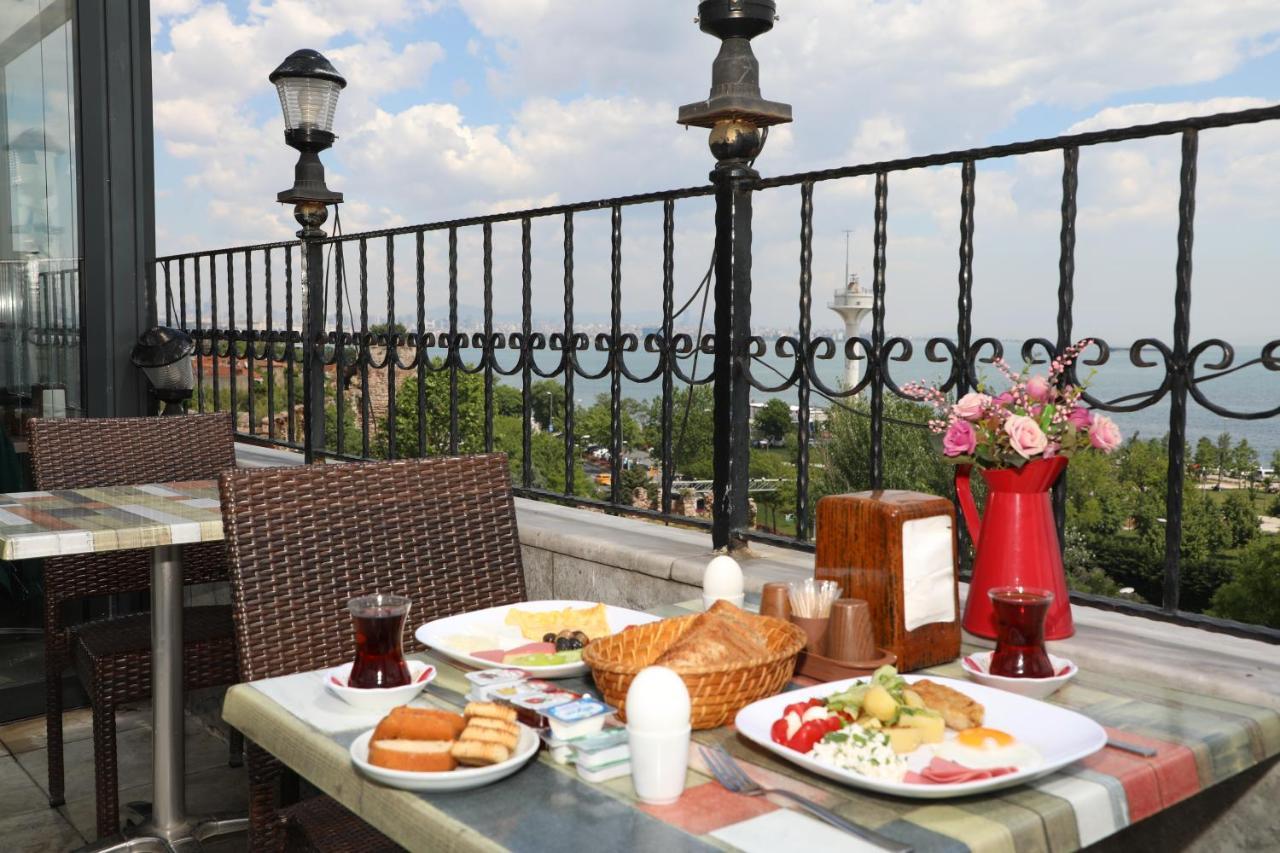 Seahouse Suites Hotel