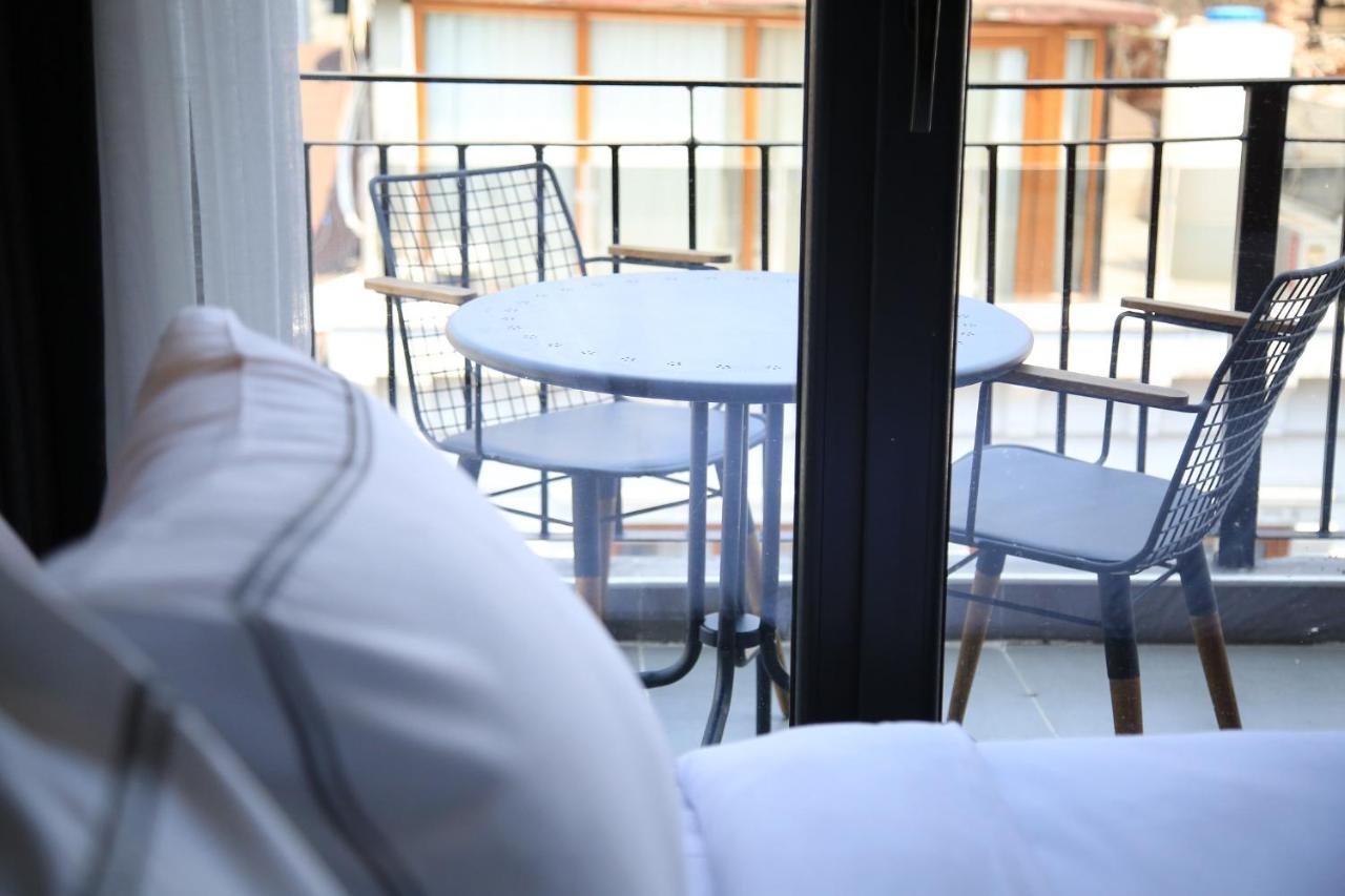 Bronte Hotel
