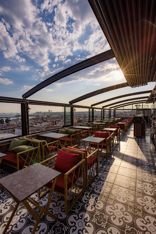 Grand Balyan & Restaurant