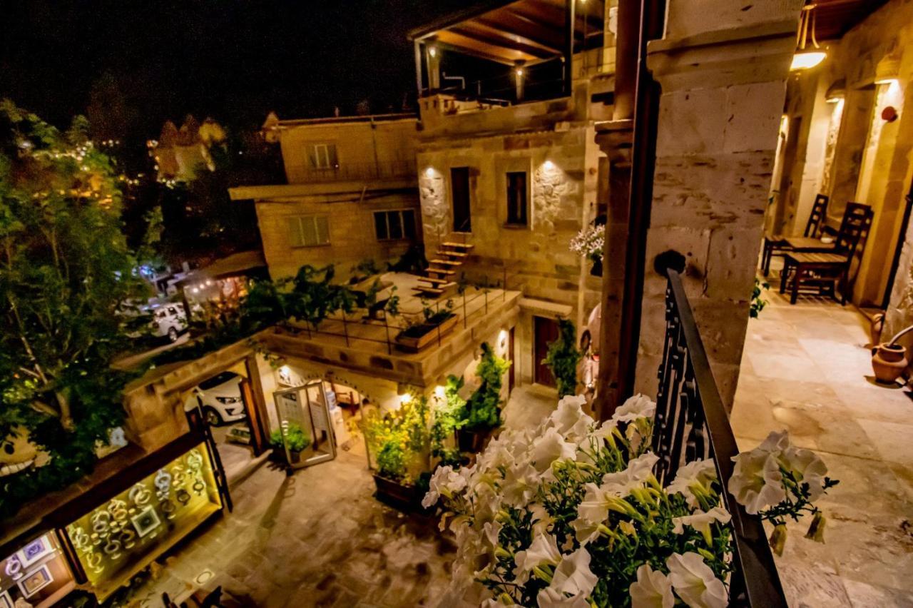 Aren Cave And Art Gallery Hotel