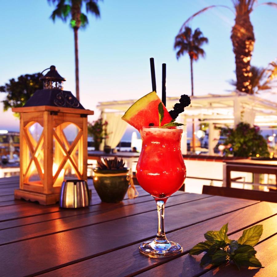 Carpe Diem Boutique - Adults Only Hotel Side