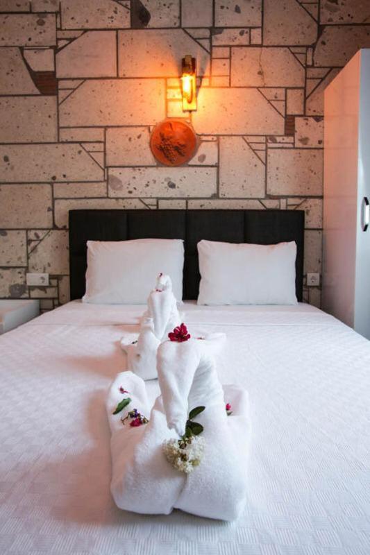 Lebedos Aparthotel