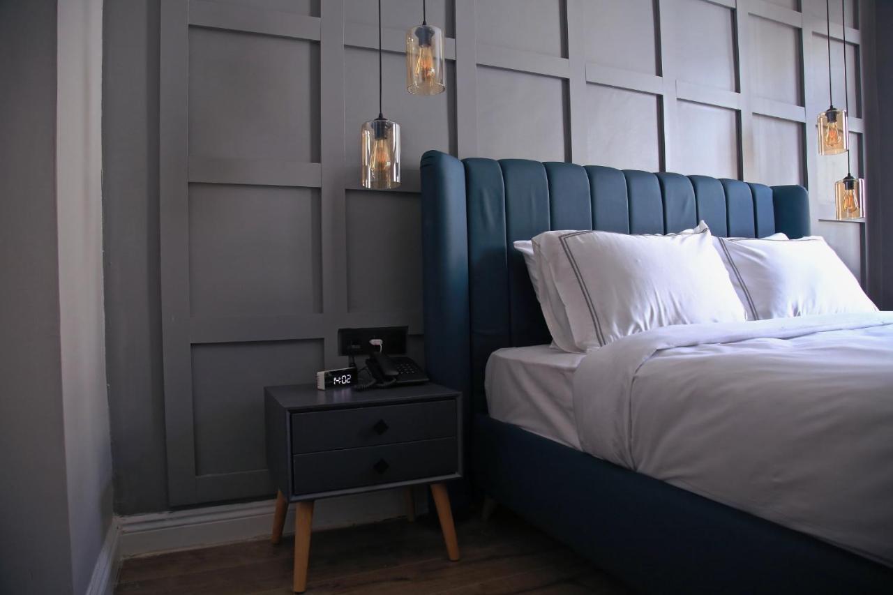 Bronte Hotel