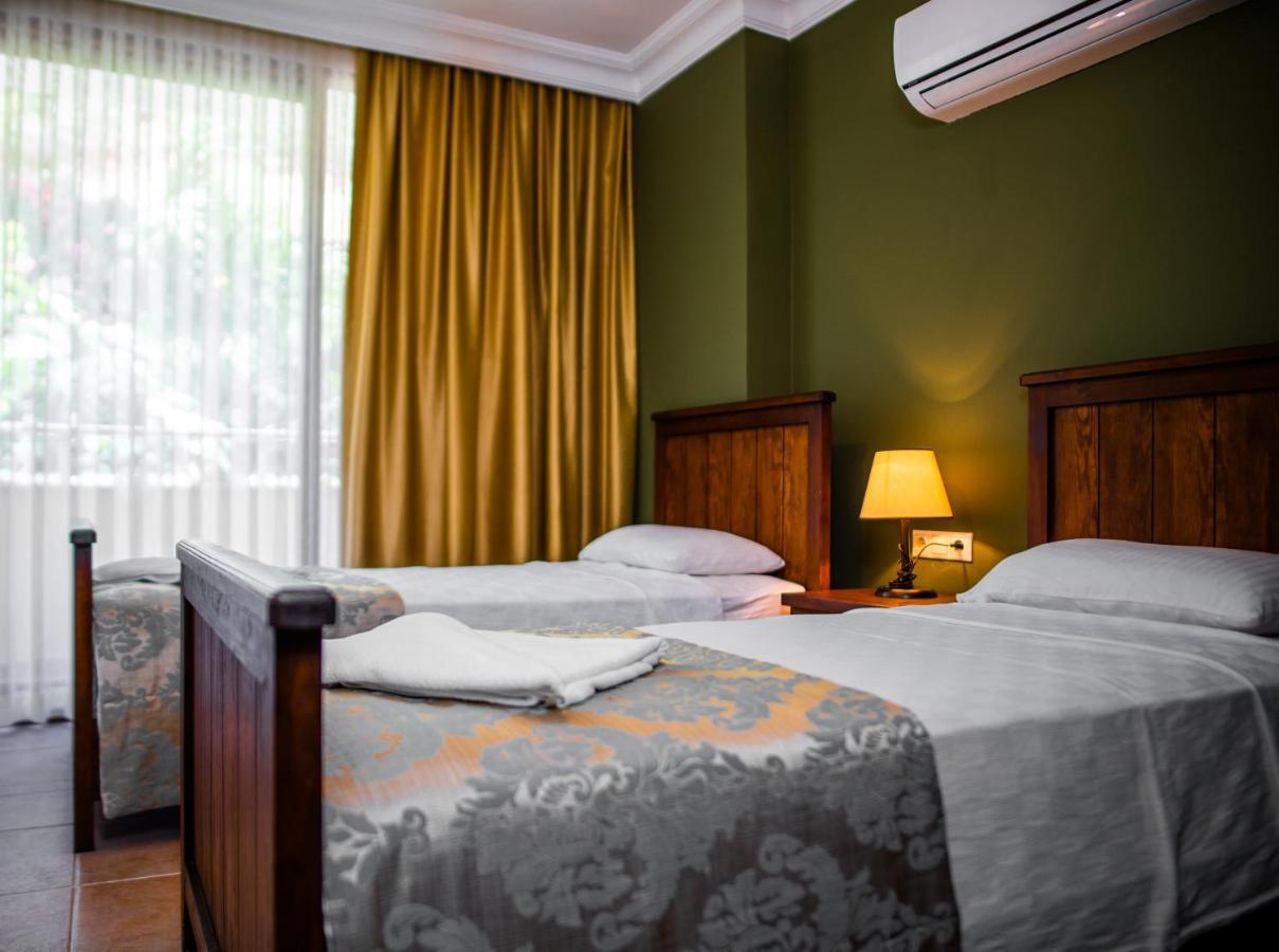 Dores Aparthotel