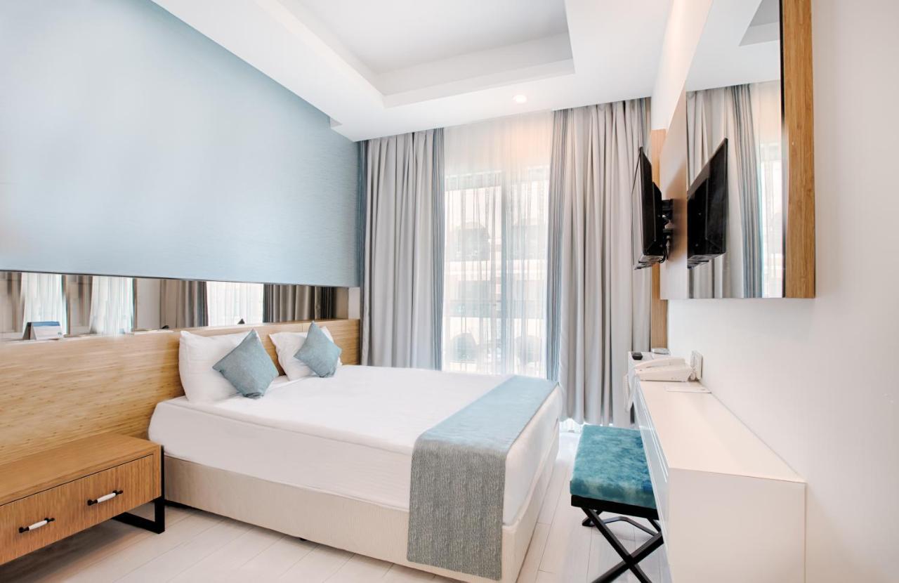 Dosinia Luxury Hotel