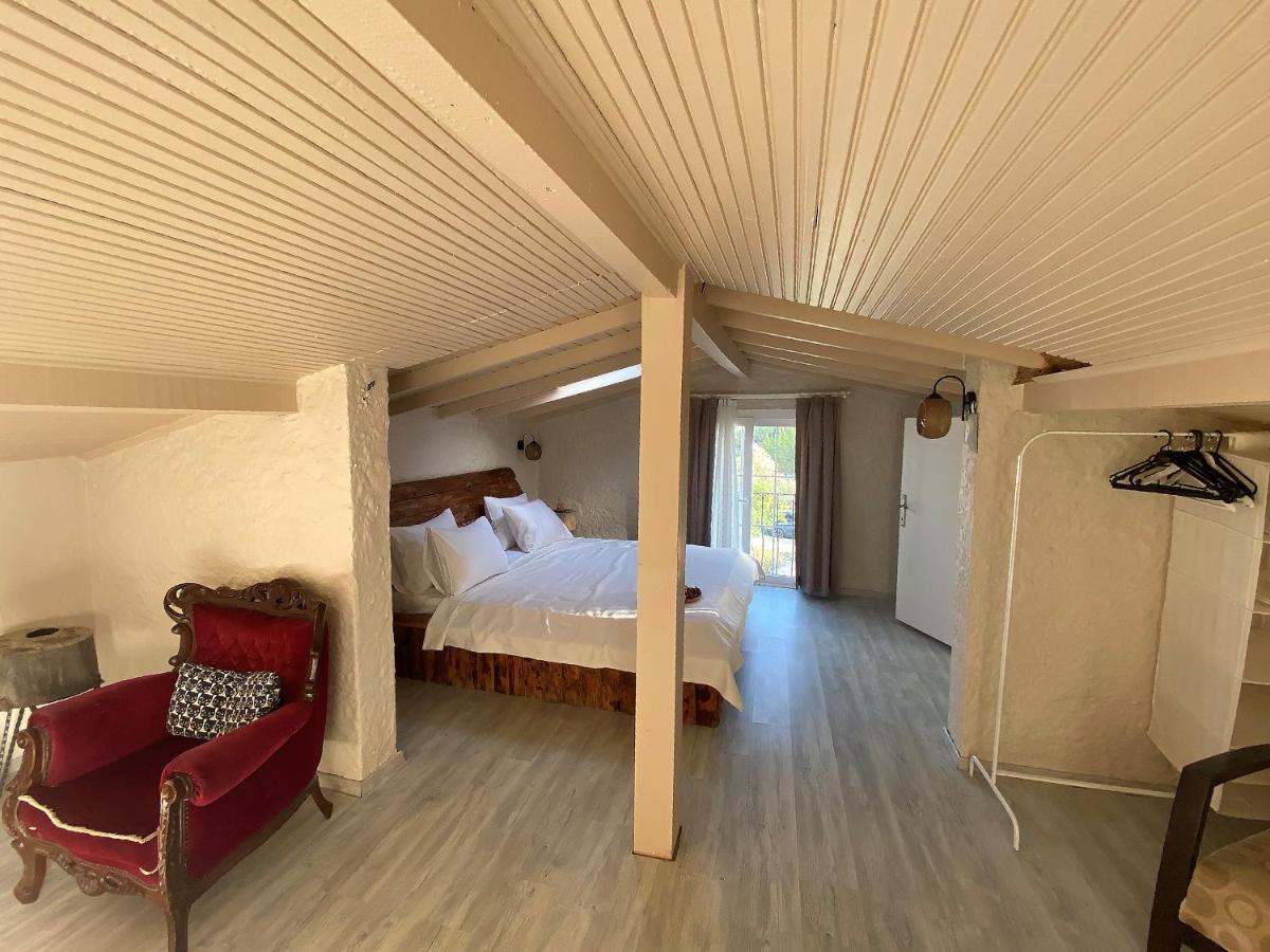 Hotel Naz *