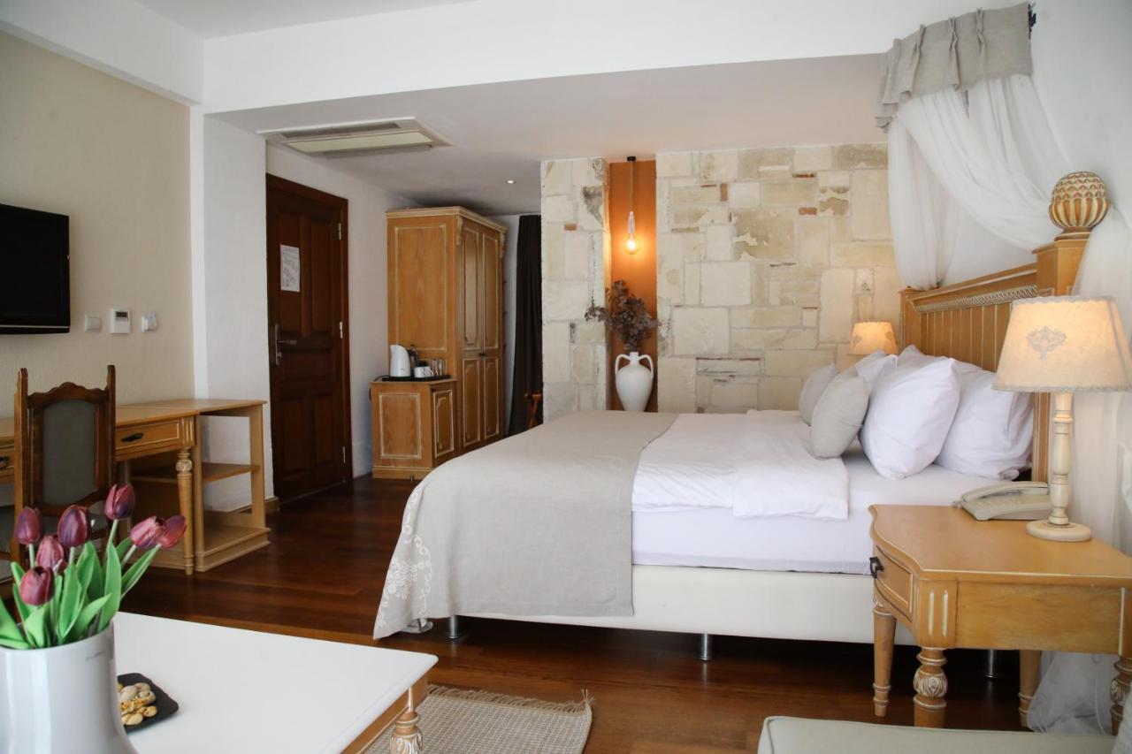 Cocos The Club Solto Alacati