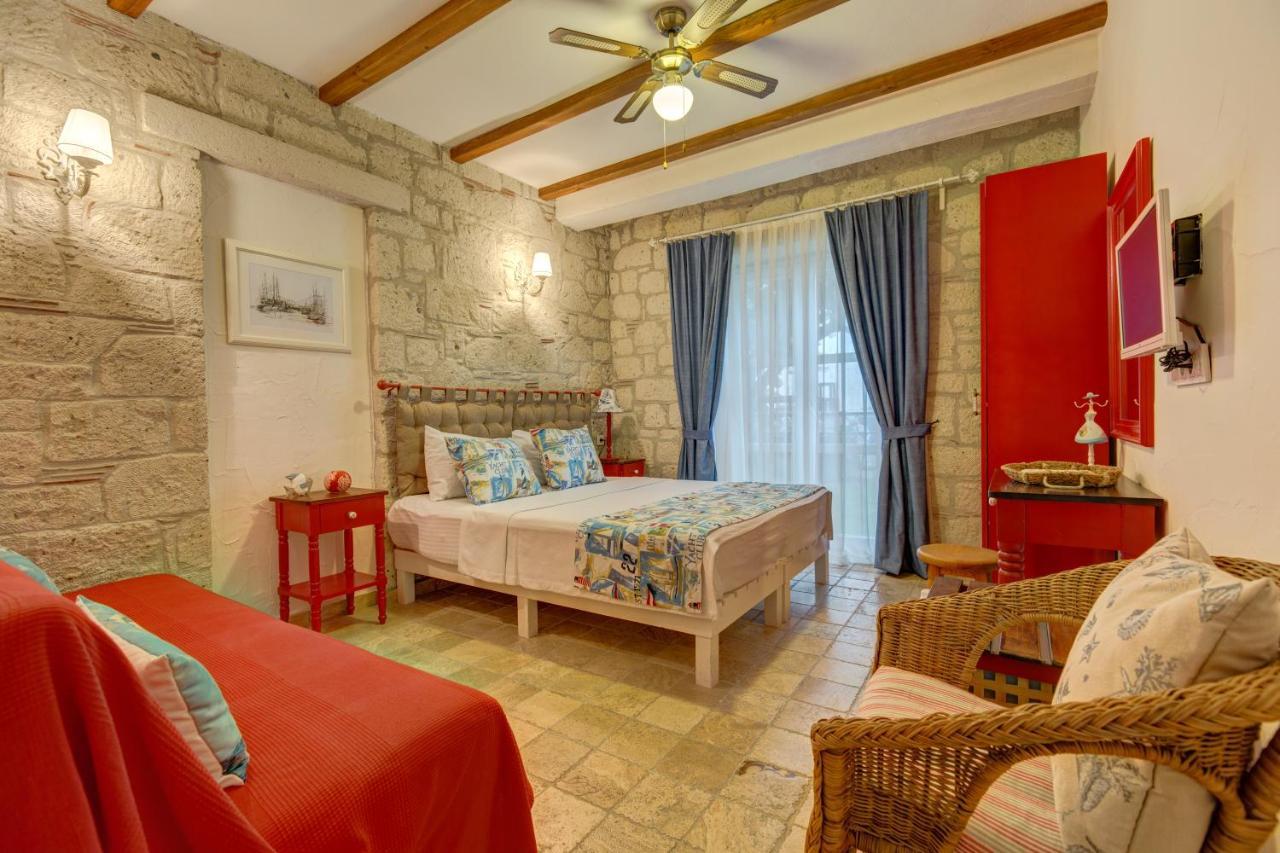 Fora 2* Alacati