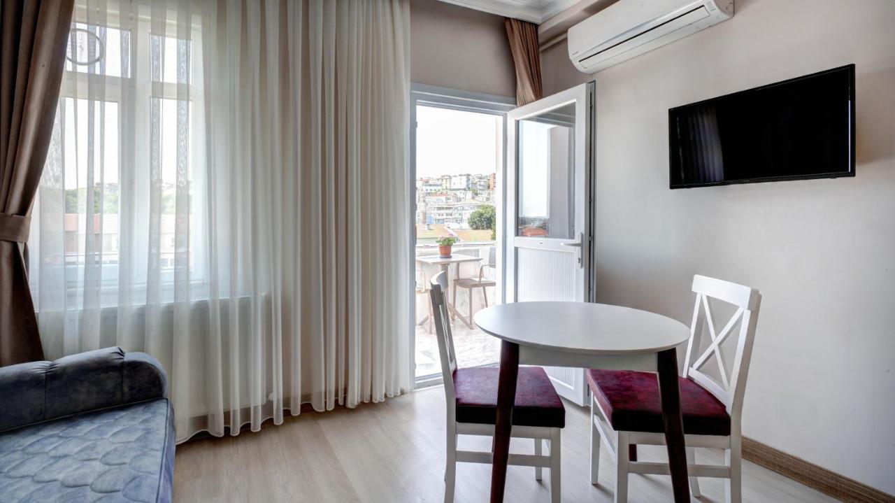 Seven Roses Apartment