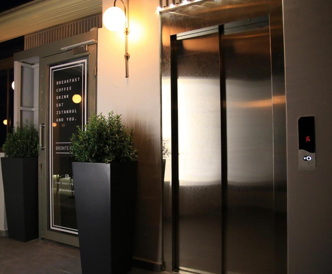 Bronte Hotel *
