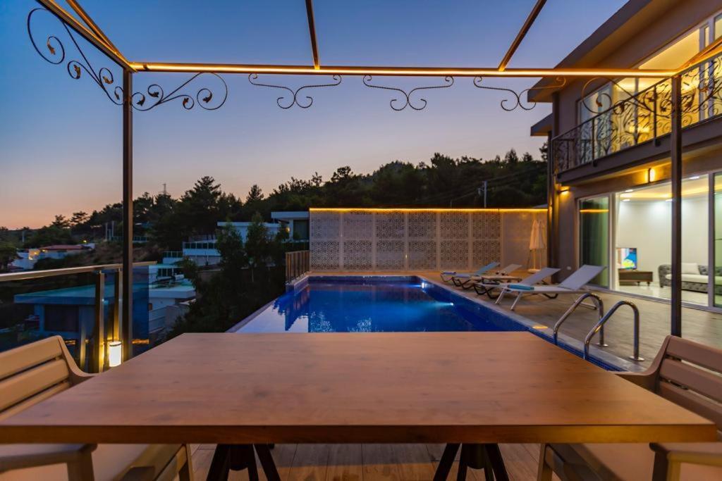 La Celine- Xlarge Complete Privacy In Nature, Pool With Wondeful View Villa Kalkan