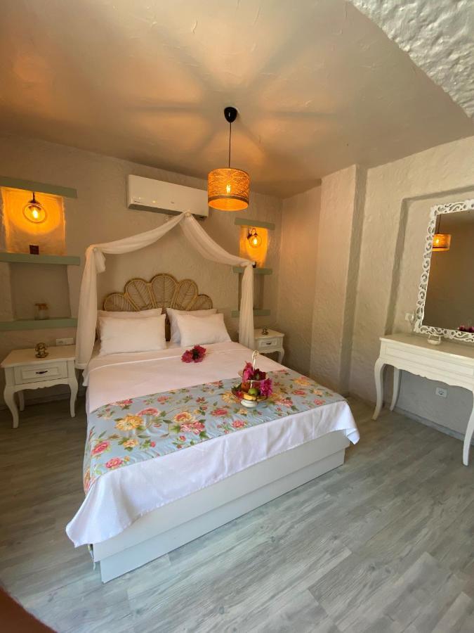 Hotel Naz Alacati